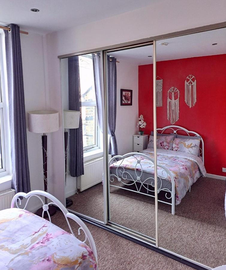 Double Room Lgbt London Ngoại thất bức ảnh